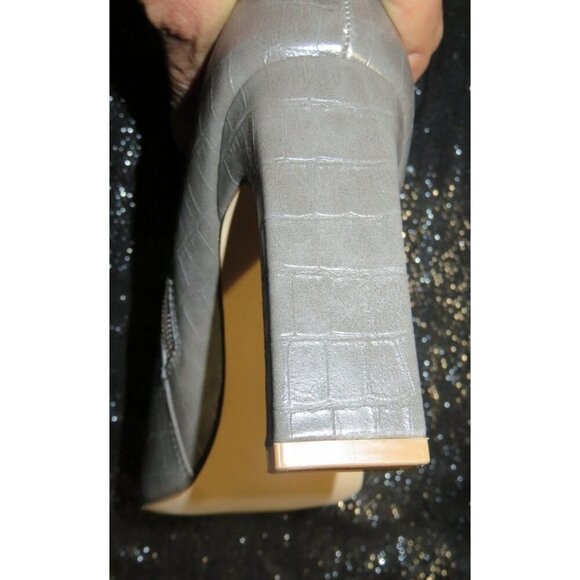 Journee Collection Elanie Croc Embossed Vegan Leather Heeled Boots size 9 - Picture 10 of 11